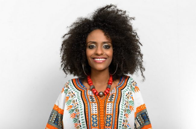 como-deixar-o-cabelo-cacheado