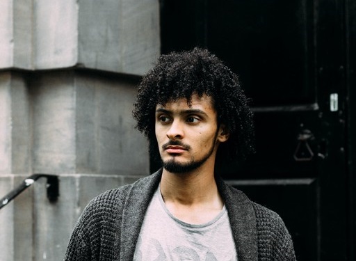cabelo masculino grande
