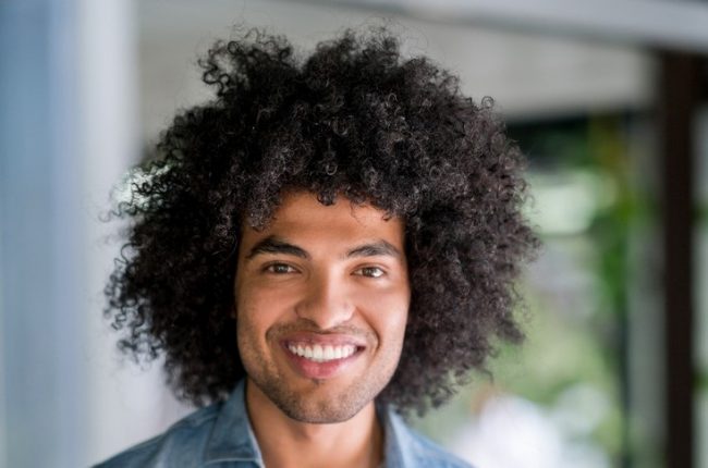 cabelo masculino grande