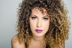 iStock 524265469 295x195 - ombr&eacute; hair