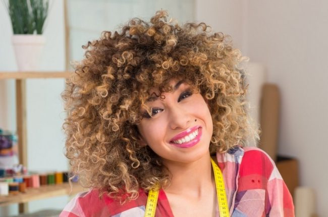 cabelo curto loiro