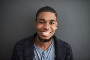 iStock 613537234 295x197 - tipos-de-cabelo-masculino