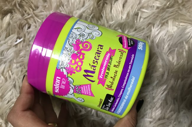 Qual produto é mais indicado para definir os cachos