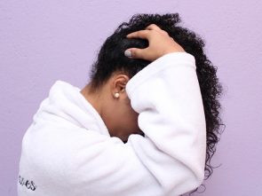 como lavar o cabelo1 295x221 - como-lavar-o-cabelo