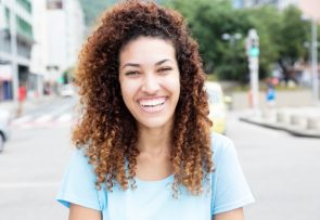 iStock 517874914 295x203 - luzes mel