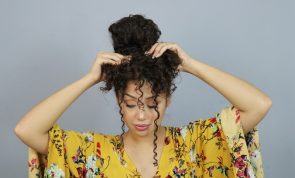 FOTO TEXTO COQUE 4 295x178 - Coque alto despojado