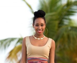 Penteados para Casamento Madrinhas 17 295x241 - Penteados para Casamento Madrinhas 17