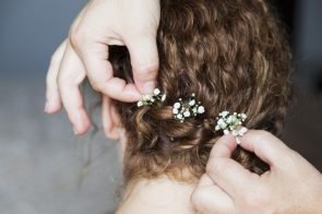 Penteados para Casamento Madrinhas 50 295x196 - Penteados para Casamento Madrinhas 50