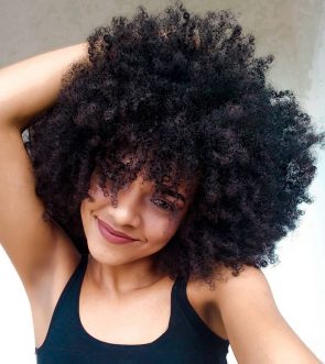 29718035 348138395694392 7965306241033437184 n 295x331 - Mitos e verdades sobre os cachos