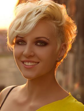 Cabelo curto ondulado cortes 1 295x389 - Cabelo curto ondulado cortes 1