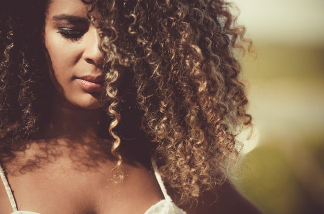 Morena iluminada