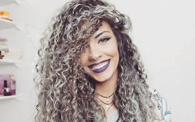 Cabelos com luzes platinadas 6