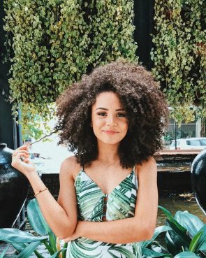ana lidia 295x369 - Cabelo médio repicado