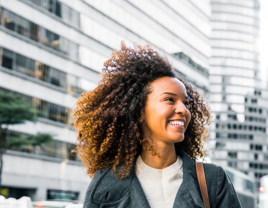 CabeloOmbreHair44 Unsplash 900x700 - Ombré hair: 40 fotos, dicas de cuidados e técnicas para inspirar