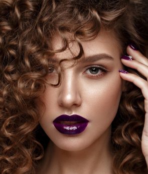 Cabelocomfranja11 &ndash; GettyImages 295x348 - Cabelo com franja