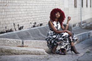 Cabelocomfranja37 &ndash; Pexels 295x197 - Cabelo com franja