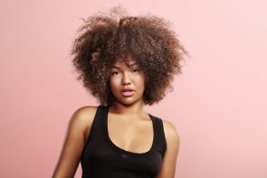 Cabelocomfranja41 &ndash; Shutterstock 295x197 - Cabelo com franja