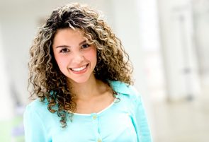 como diminuir o volume do cabelo 295x201 - como-diminuir-o-volume-do-cabelo