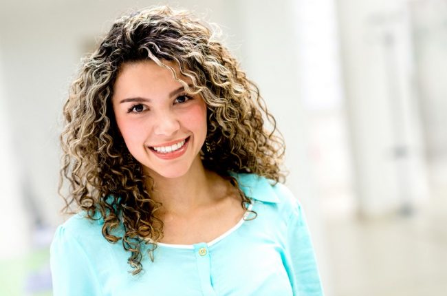como-diminuir-o-volume-do-cabelo