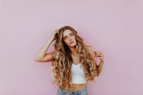 cabelo com reflexo luzes mechas 2 295x197 - cabelo-com-reflexo-luzes-mechas-2