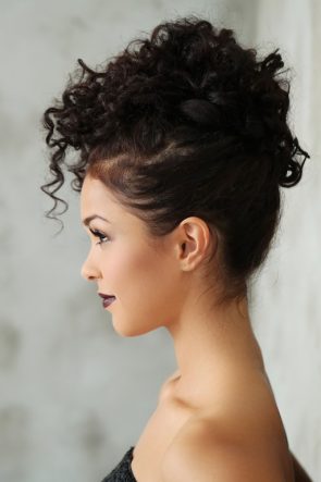 iStock 610547430 295x443 - penteado-moicano
