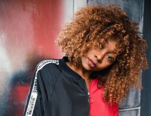 cortes de cabelo para dar volume 2 295x226 - Blunt cut (ou corte reto)